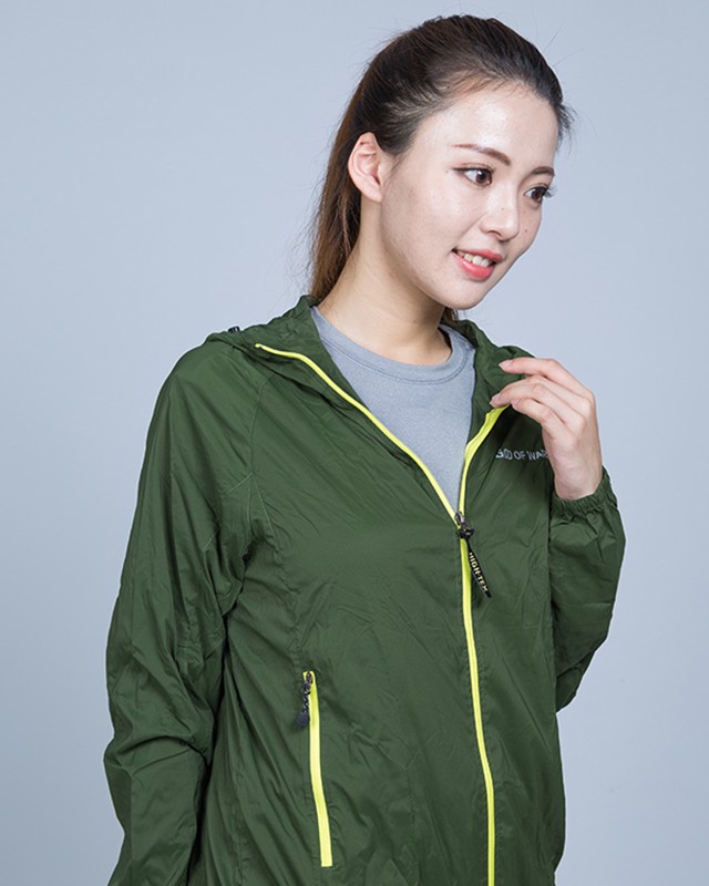 冲锋衣厂家,户外服装定制,滑雪服工厂